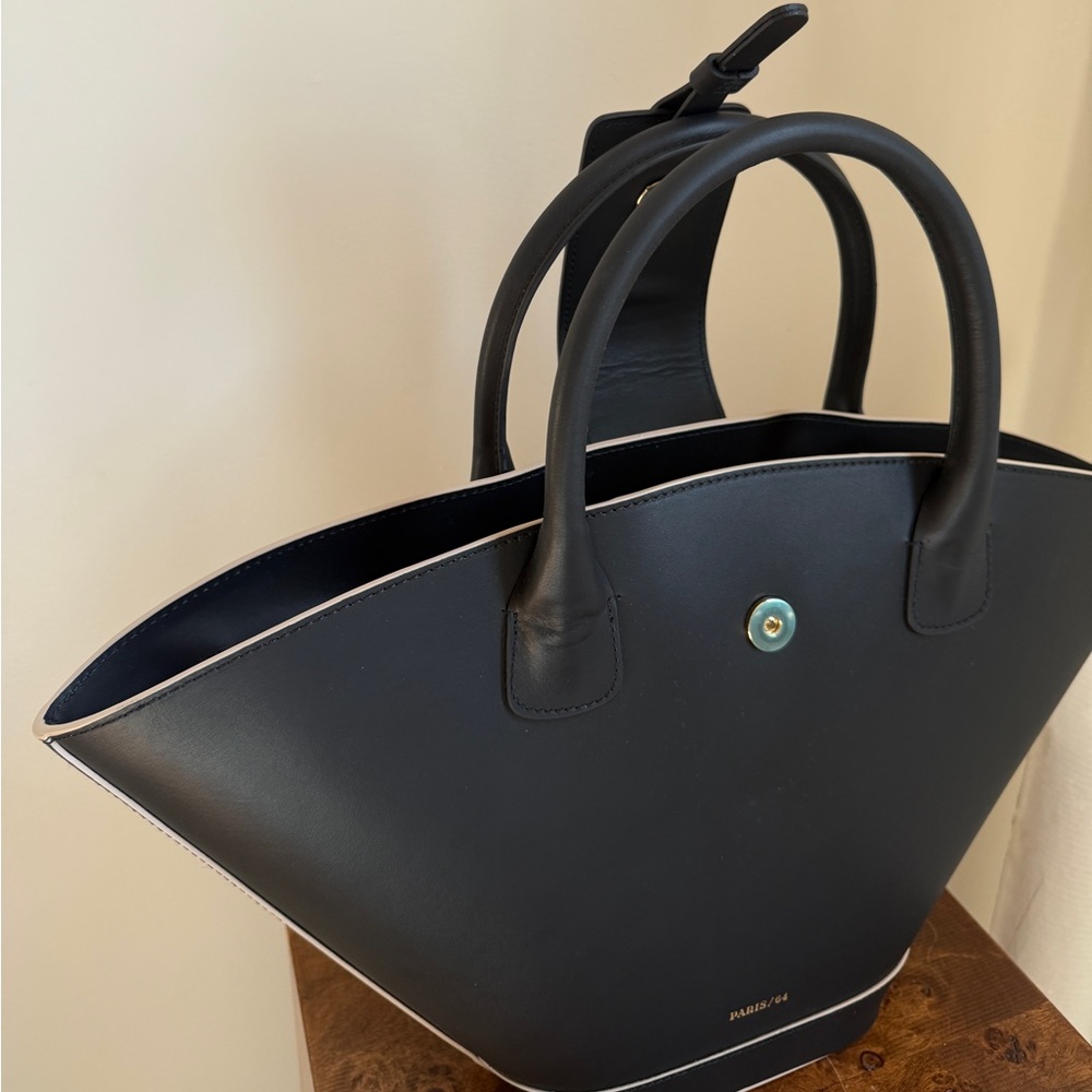 NWT: Paris 64 Lumiere Brown Bag - Picture 6 of 6